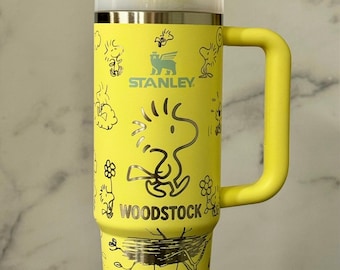Vaso Stanley con dibujo de pájaro amarillo grabado con láser