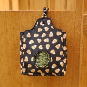 Traditional (1:9) Candy Corn Hay Bag for Breyer Model Horses