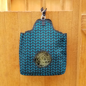 Traditional (1:9) Teal Hay Bag for Breyer Model Horses