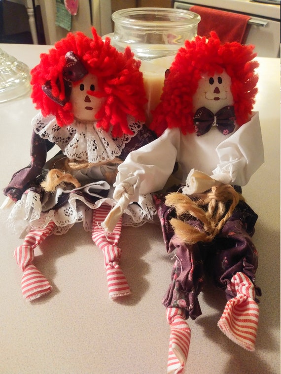 Raggedy Ann and Andy rag dolls Circa. 1980s