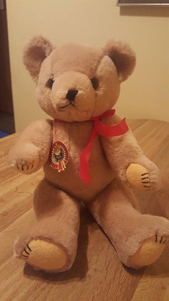 Blond teddy bear from Shanghai dolls factory with Original label from factory.