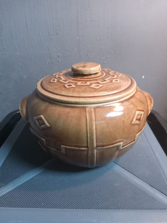 Monmouth Western Navajo Covered Dish Diamond Pattern Stoneware Pottery