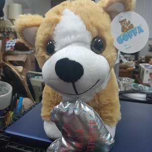 Plush Corgi by goffa