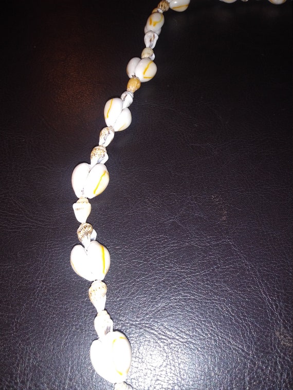 Conk shell necklace Circa. 1960s - image 3