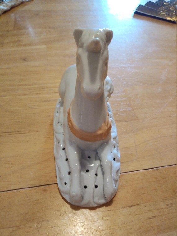 Porcelain unicorn potpourri Holder by the Tapestry collection signed 1981