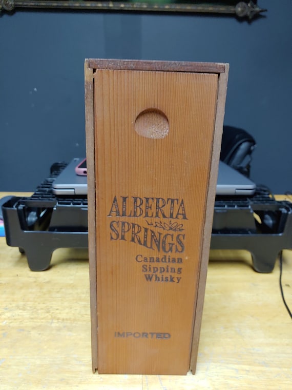 Alberta Springs Canadian sipping whiskey imported wooden advertising box