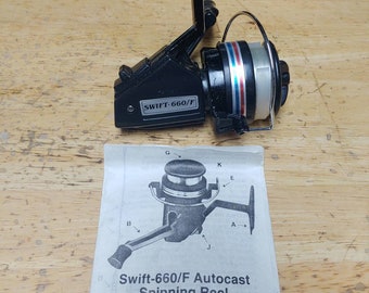 Swift 660 F Autocast spinning reel with operation manual Circa. 1984