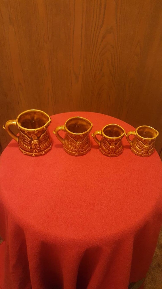 Ceramic Measuring Mugs with Eagle pattern
