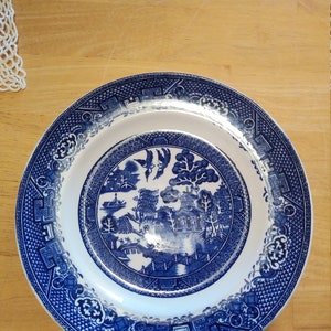 Dinner PlateWillow Blue (Made in England, Earthenware, by JOHNSON BROTHERS