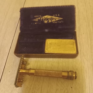 Vintage Gillette Gold Razor Kit: 3-Piece Set