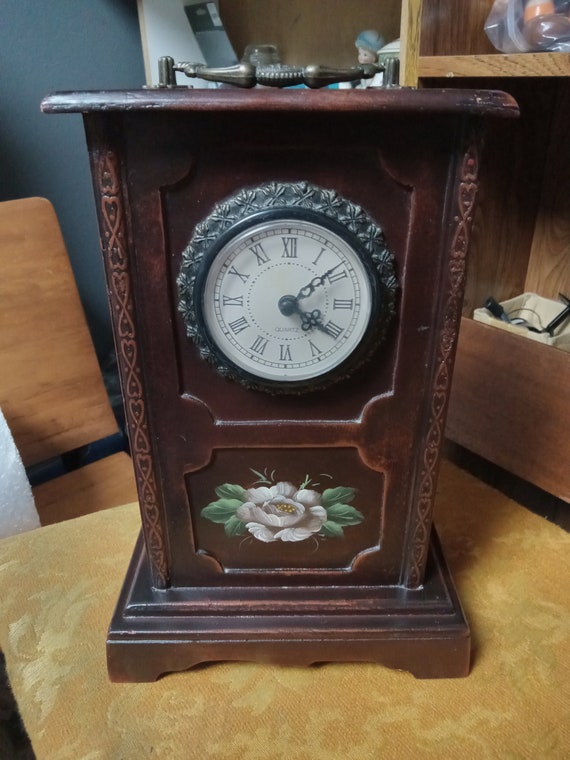 Mantle Cabinet Clock