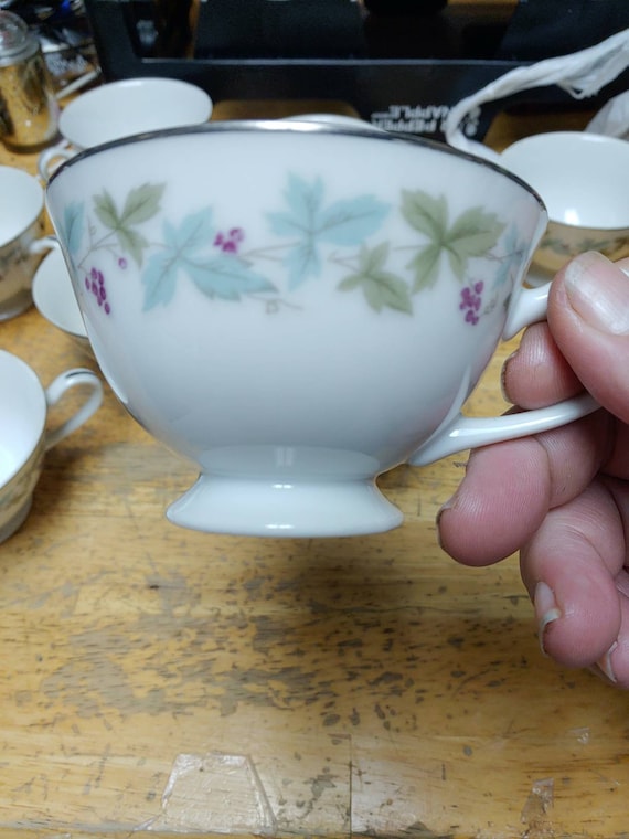 Set of 9 vintage Japan teacups Circa. 1970s