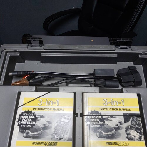 System 2000 OTC engine monitor shops with manuals and cables Circa. 2000