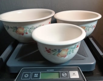 Stoneware Corelle coordinates nesting bowls