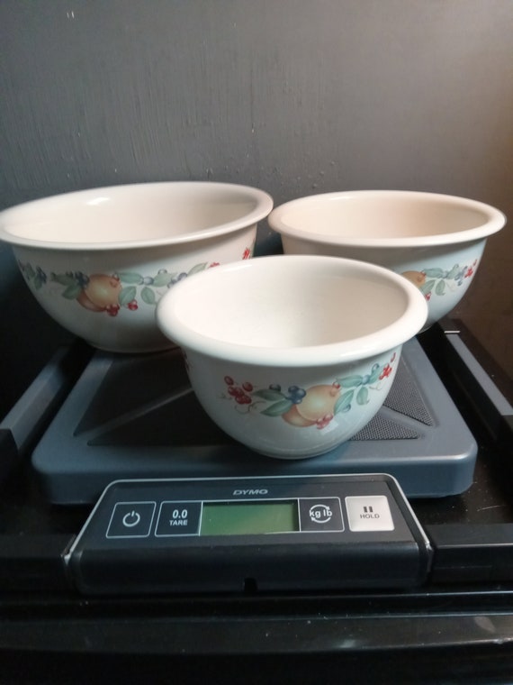 Stoneware Corelle coordinates nesting bowls
