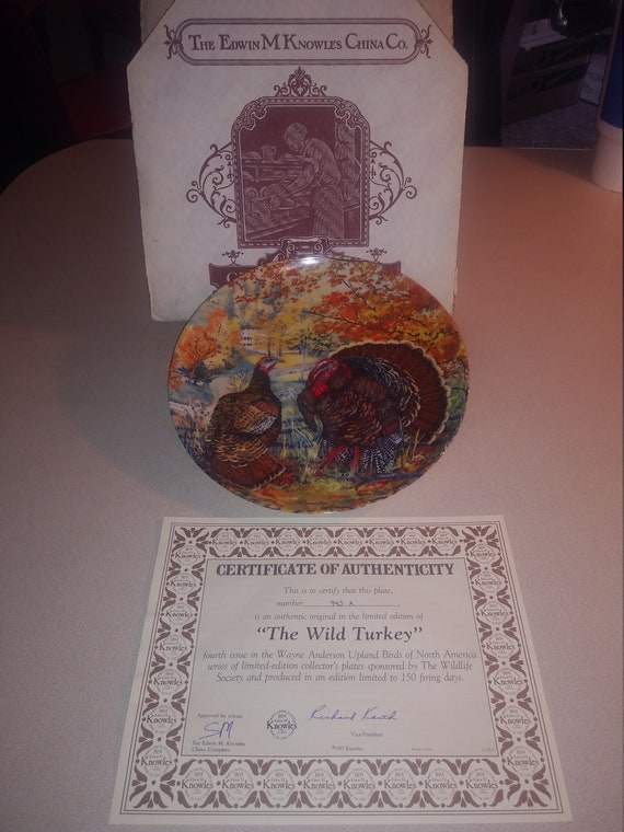 The Wild Turkey by Wayne Anderson 1987 # 943 A with Original box and Certificate of Authenticity.