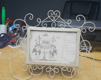 Metal Picture frame Circa. 1990s