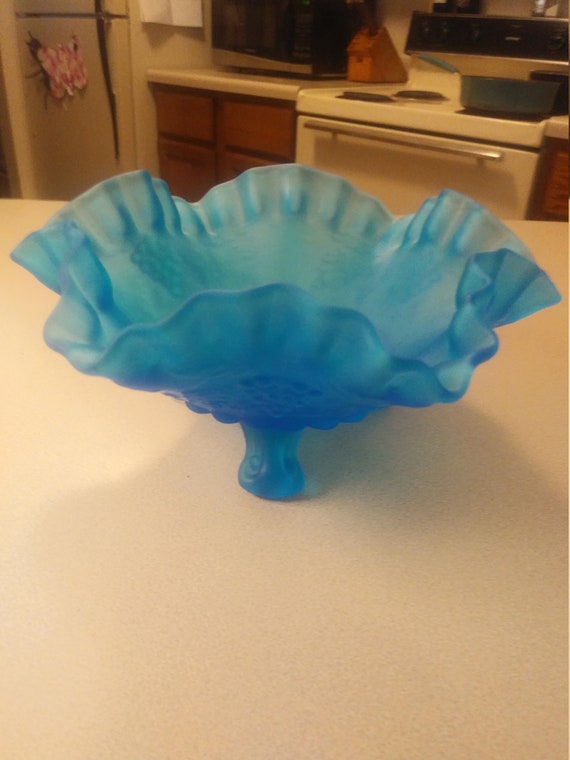 Blue Mist Westmoreland Grape dish Circa. 1960s