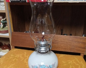 Lamplite farms Hurricane lamp with chimney