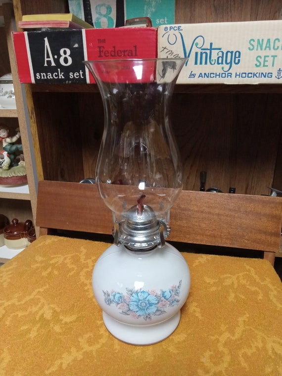 Lamplite farms Hurricane lamp with chimney