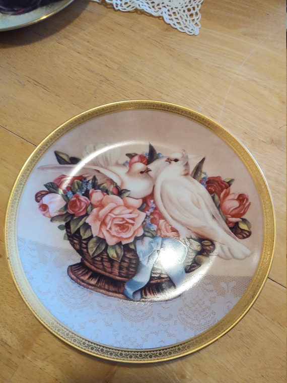 Romance in bloom by Gloria Vanderbilt Heirloom collection # HR7262 Home Furnishings inch Circa. 1992