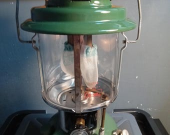 Coleman 220H 195 Double Mantle Lantern With Pyrex Globe and