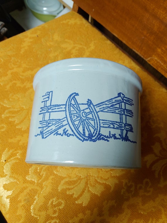 Blue stoneware salt Glazed Crock with western motif