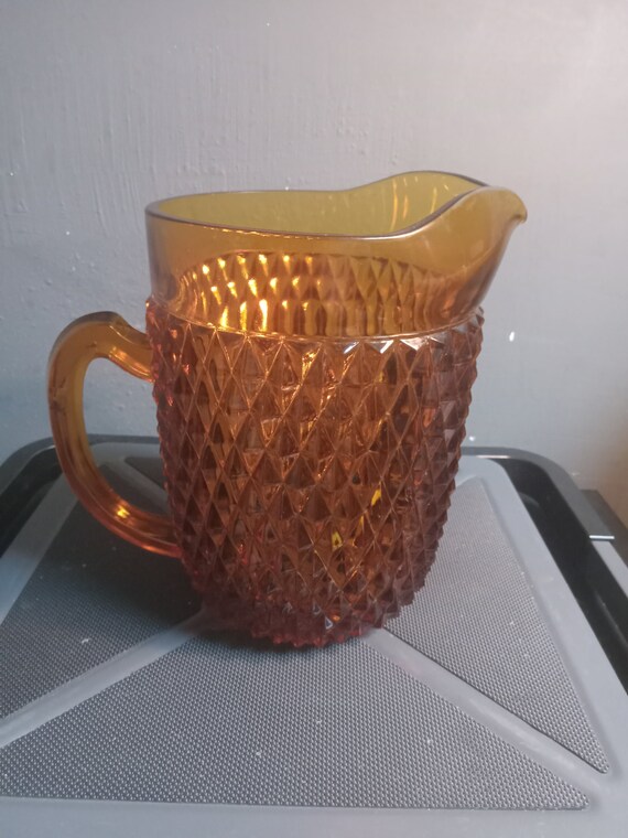 Indiana diamond point 52 ounce amber pitcher