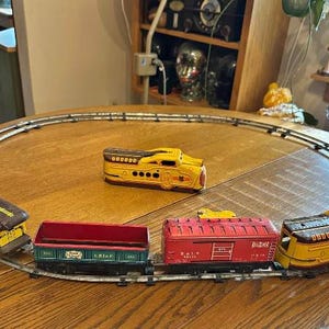 Conjunto de trem de carga Marx 10005 Streamliner, escala Marx O, por volta da década de 1950