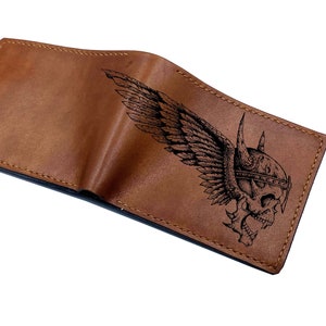 Cartera de piel de vaca auténtica con esqueleto vikingo/cartera de esqueleto hecha a mano, regalo para él/cartera premium de Navidad/cartera triple con esqueleto