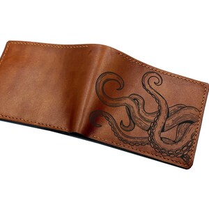 Portefeuille en cuir fait main haut de gamme Octopus Tentacles, portefeuille en cuir véritable personnalisé, nouveau portefeuille à trois volets de Noël, cadeau monstre Atlantis