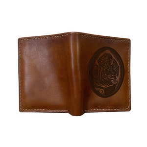 Cartera de cuero genuino de primera calidad con arte de círculo celta de Kraken, idea de regalo de billetera hecha a mano para Navidad, mito del monstruo vikingo, billetera del monstruo de Atlantis