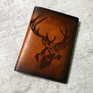 Cartera de cuero premium con cabeza de alce de ciervo, billetera de caza, regalo para él, billetera de cuero genuino con ciervo, billetera nueva navideña personalizada