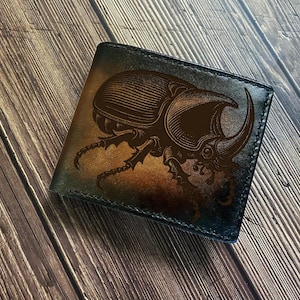 Nashornkäfer Echtleder Brieftasche, Insekt einzigartige Brieftasche, Weihnachtsbenutzerdefinierte handgemachte Brieftasche, maßgeschneiderte Insekt Geschenk, Patina sterbende Männer Brieftasche