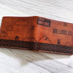 Carteira masculina de couro legítimo premium Super Mario Retro, carteira vintage feita à mão, presente unissex para sempre jovem, carteira com design retrô para jogos de Natal