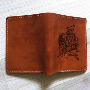 Cartera de cuero de primera calidad para hombre con forma de esqueleto pirata y su metáfora del tesoro, billetera triple hecha a mano con el capitán del barco con forma de calavera, billetera de cuero navideña