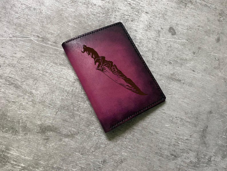 Crysknife blade premium leather wallet, custom leather wallet gift, Weapon of Dune Christmas men wallet gift idea, genuine leather wallet