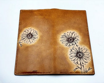 Daisy Art Leather Wallet: Handmade Personalized Women's Purse