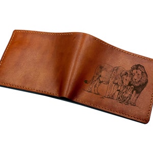 Cartera de cuero premium para hombre con diseño de familia de leones, bonita cartera de piel de vaca auténtica con forma de cachorro de león, cartera única para hombre con diseño de vida salvaje, cartera de regalo de Navidad