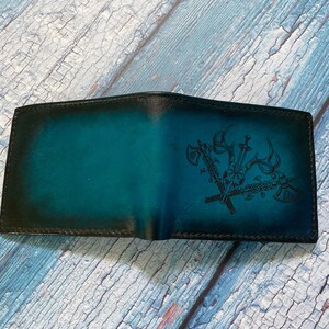 Cartera de cuero premium con cabeza de ciervo vikingo, regalo de billetera de cuero hecha a mano única celta, regalo de billetera de cuero navideña con símbolo de runa nórdica para él