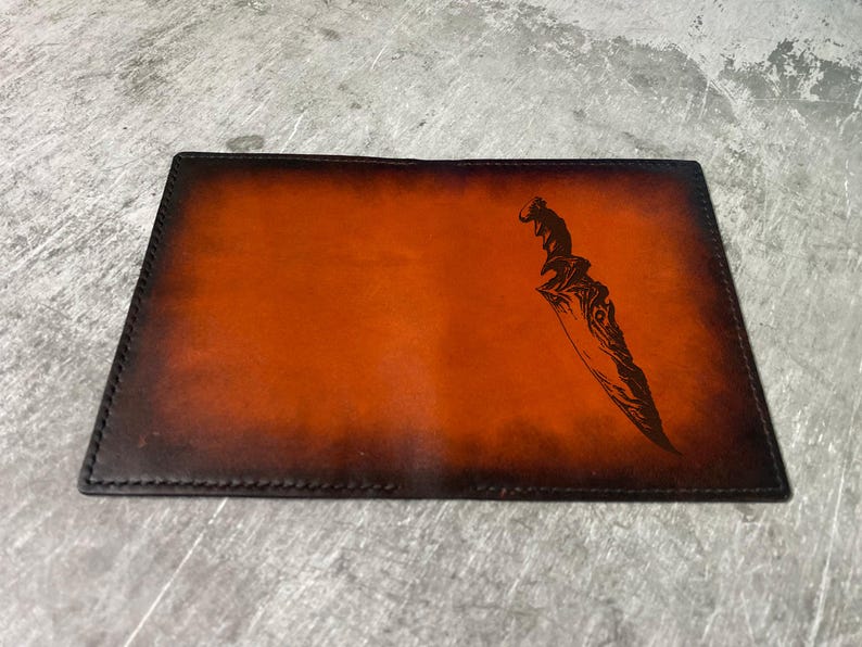 Crysknife blade premium leather wallet, custom leather wallet gift, Weapon of Dune Christmas men wallet gift idea, genuine leather wallet