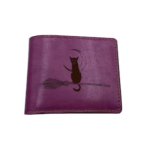 Portefeuille en cuir premium Witch Cat, art de chat d'Halloween, portefeuille en cuir de fête des pères de sorcier de chat, portefeuille teint à la main, idée de cadeau d'amusement d'animal de compagnie de sorcellerie