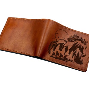 Cartera de cuero de primera calidad con paisaje de montaña y caballos/cartera de cuero genuino hecha a mano con panorama de naturaleza/cartera triple personalizada/cartera navideña para hombre
