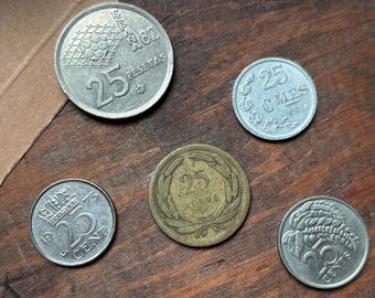 25th Anniversary Coin Set: Vintage World Coins Gift