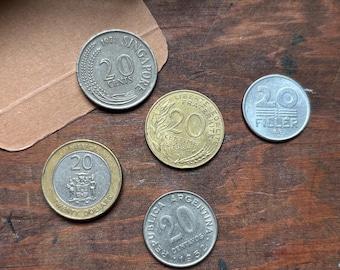 20th Anniversary Coin Set: Vintage World Coins Gift