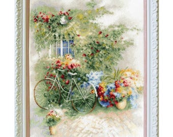 Zolotoe Runo Flower Cross Stitch Kit, Multicolor Embroidery Set with Canvas, Cotton Threads, Needle, Pattern and Instructions