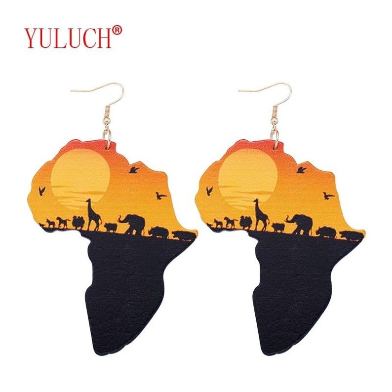 Latest Ethnic Women Jewelry Design Natural Wooden African Original Eco Animal Painted Pattern Earrings