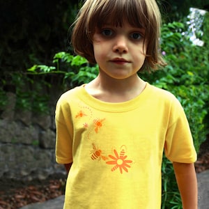 BEES t shirt animal top kids animal clothing bee t shirt soft cotton kids tops insects t shirt for kids great kids clothing bee clothing