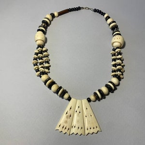 Handmade Bone Necklace, African Necklace, Bone Beads, Bone Necklace, Bone Jewerly, Bone Accessory, Hand Carved Bone Beads Necklace