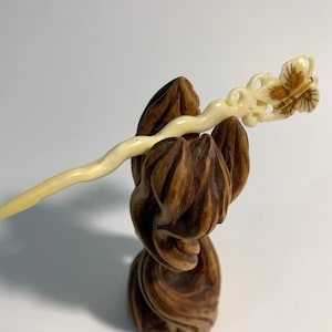 Hand Carved Bone Hair Fork, Bone Barrette, Bun Holder, Bone  display picture 2